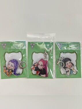 🆕K-pop demon hunters Acrylic Keychains 3 pieces